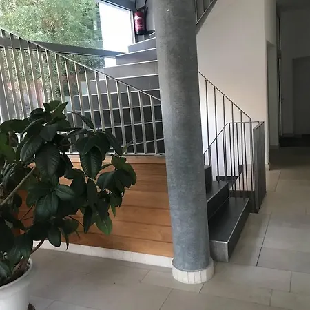 Comfortable, Sunny, Quiet, Good Location! דירה *