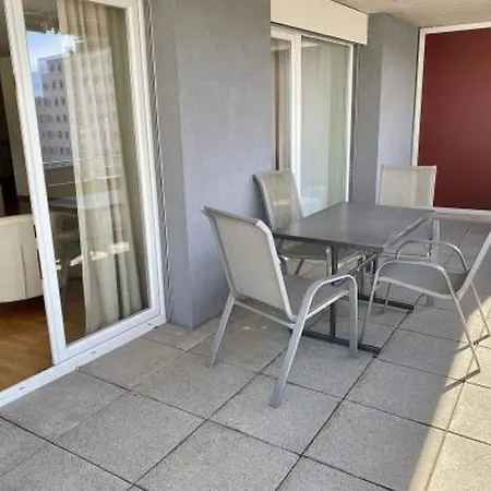 Comfortable, Sunny, Quiet, Good Location! Apartment Lausanne