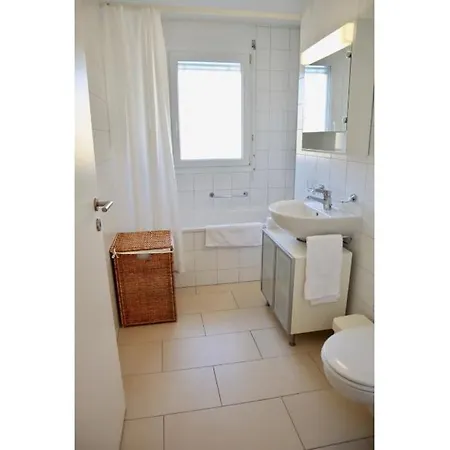 דירה Comfortable, Sunny, Quiet, Good Location! לוזאן