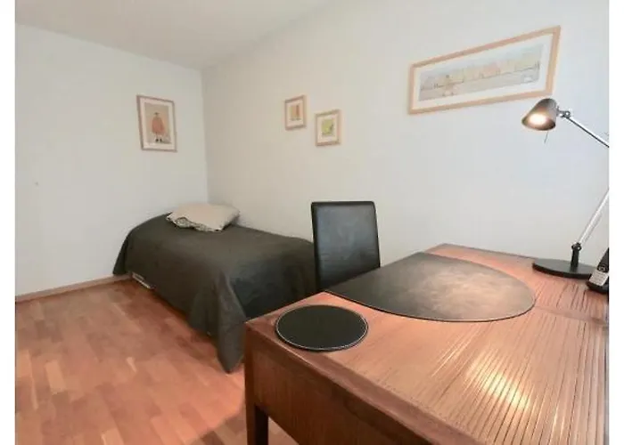 Comfortable, Sunny, Quiet, Good Location! 公寓